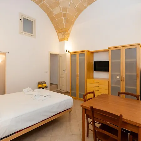 Domus